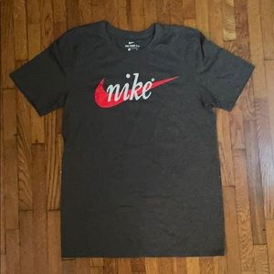 Nike t-shirt